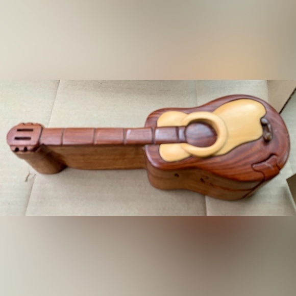Vtg Artisan Hand Crafted Hardwood Figural Guitar Puzzle Jewelry Stash Box - Picture 2 of 15